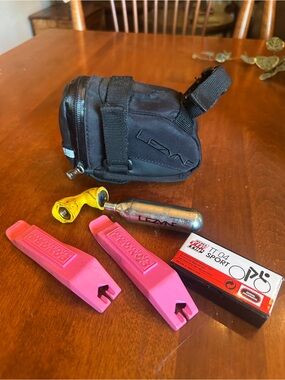 Cycling Flat Kit